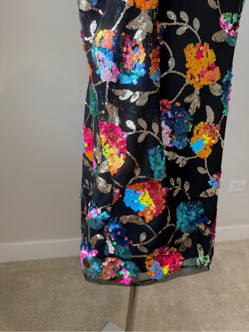 Black Sequin Floral V-Neck Long Sleeve Mini Dress - Picture 8 of 8